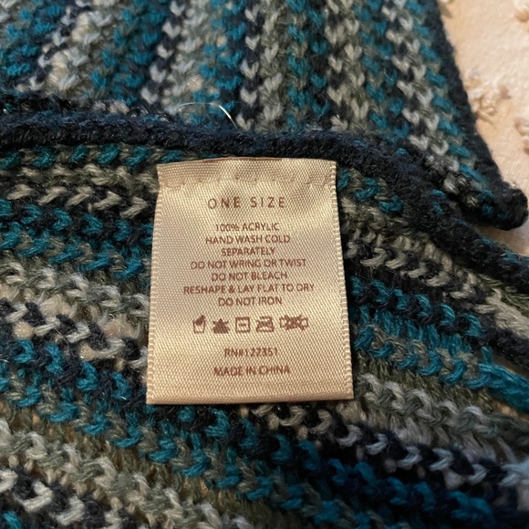 Poncho One Size - Picture 3 of 6